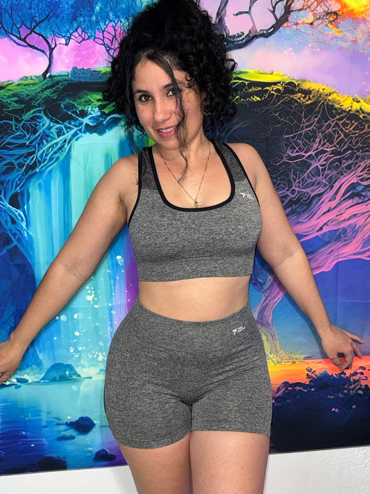 Women's Seamless Workout Set – Yoga Top & Shorts, Breathable Activewear for Gym, Running, Sports & Home.